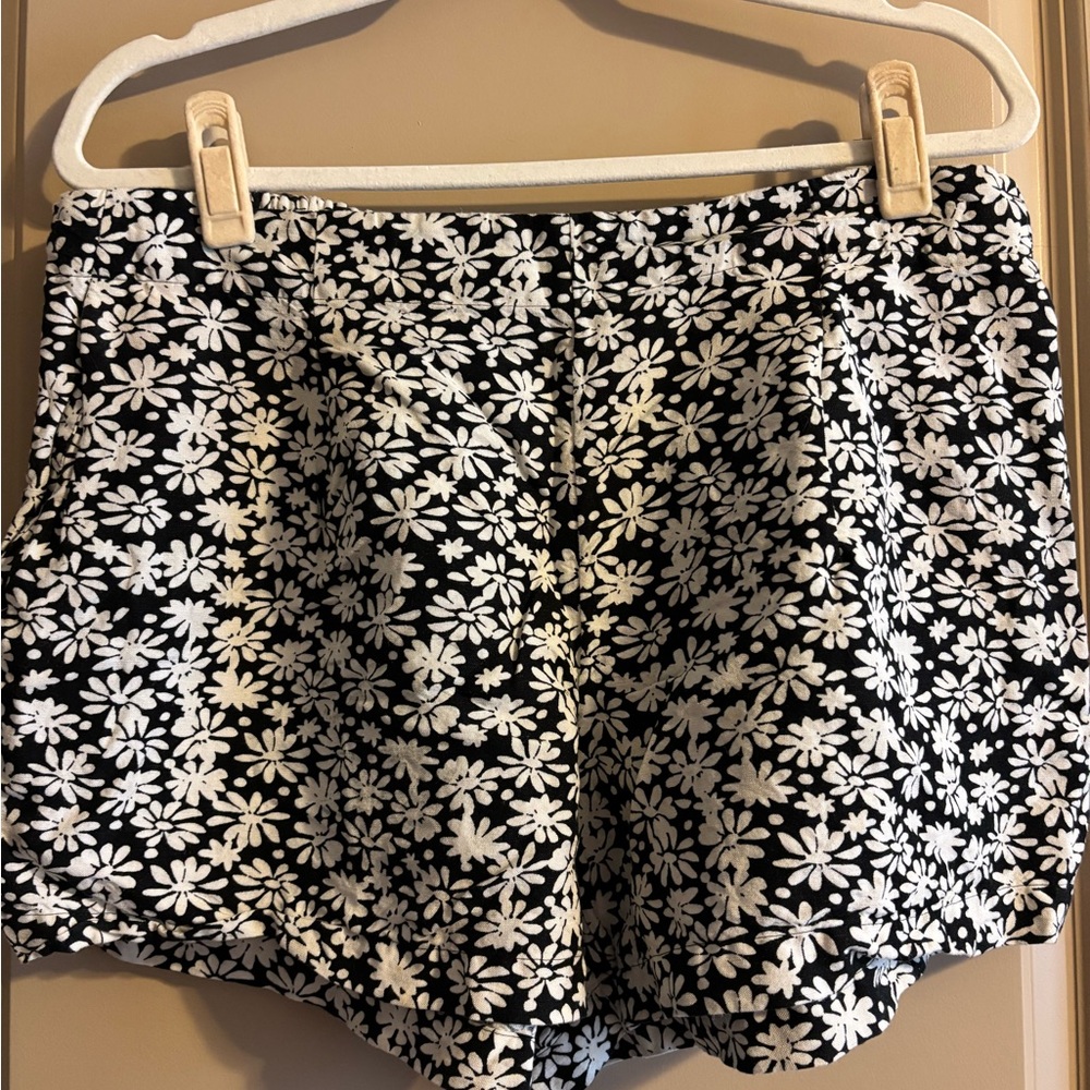 LOFT Black and White Floral High Waist Shorts